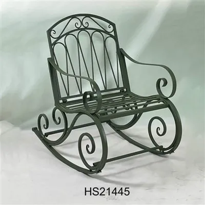 Sedie a dondolo in ferro per patio